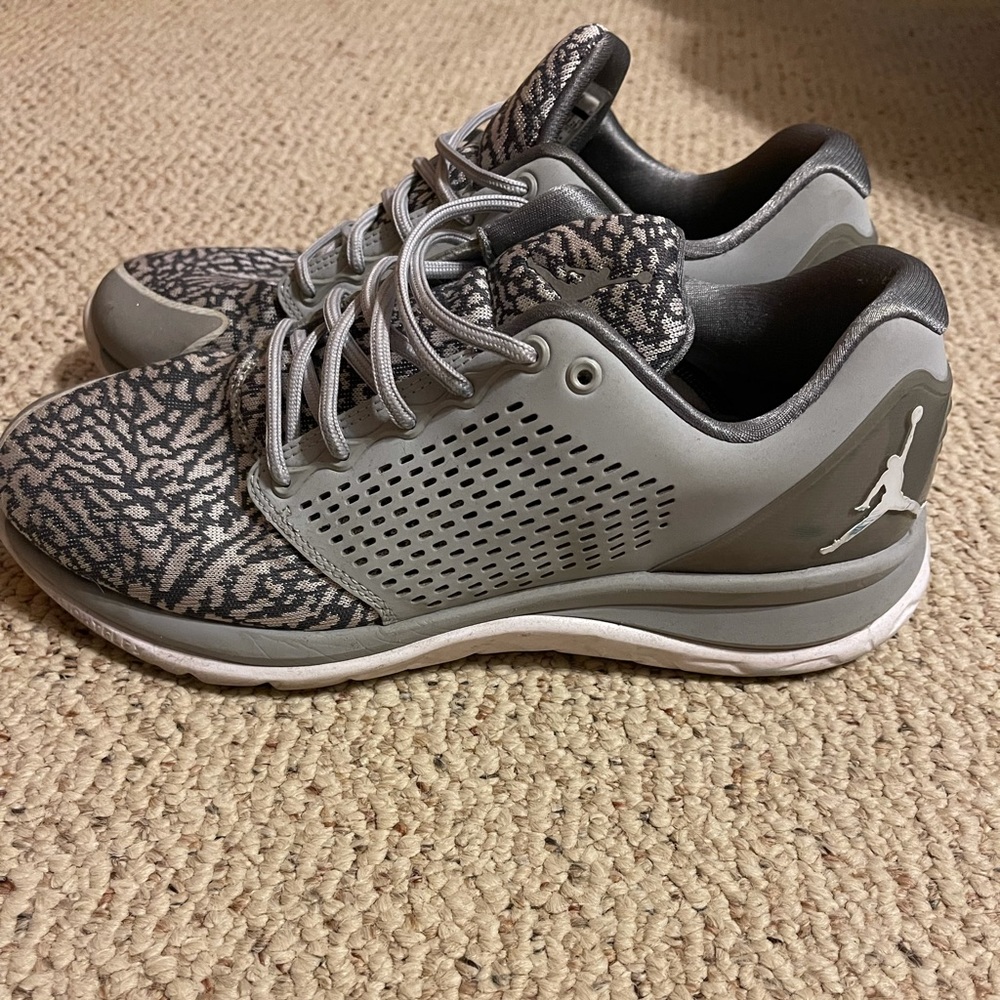 Jordan Trainers